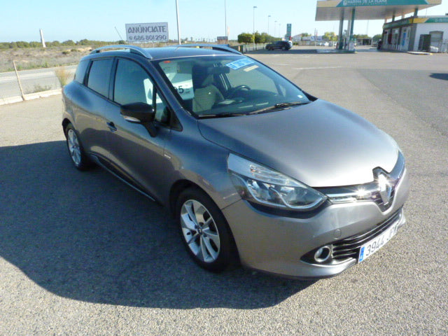 2016 Renault Clio SW in Grey