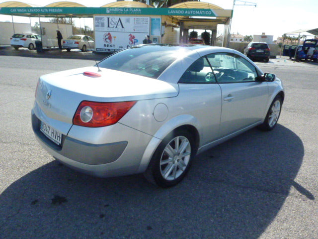 Bargain Priced Convertible for All You Sun Worshippers! 2006 Renault Megane Coupe & Hard Top Convertible.