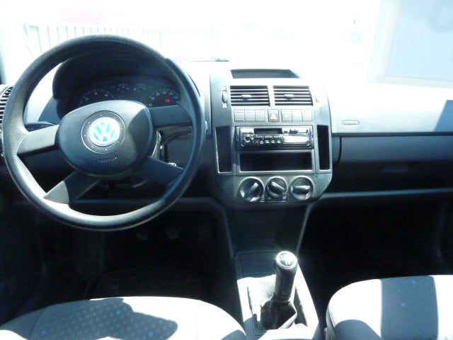Economical to Buy & Run 2002 Volkswagen Polo 1.2 5 Door, Very Low KMs.