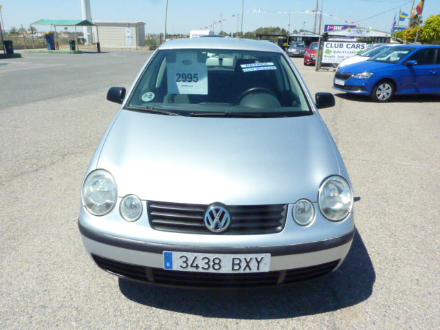 Economical to Buy & Run 2002 Volkswagen Polo 1.2 5 Door, Very Low KMs.