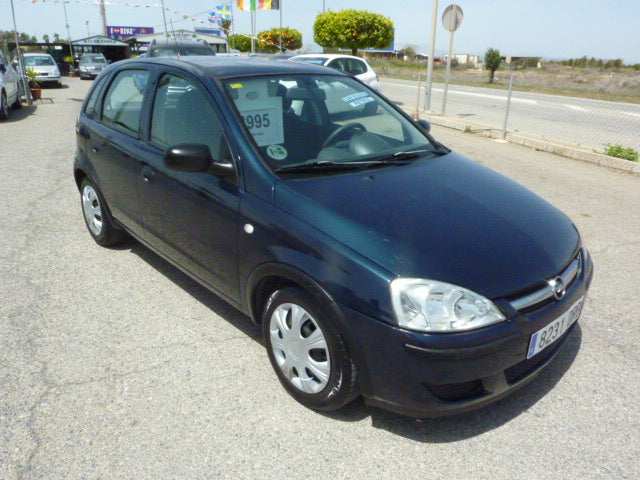 Low Cost Motoring with This Very Low KMs 2005 Opel Corsa 1.0i, 5 Door Practicality.