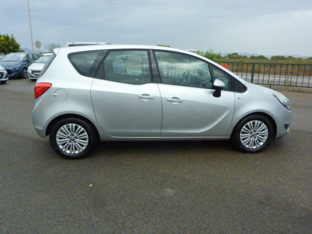 Opel Meriva in Silver