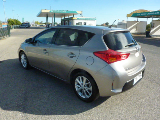 Ultra Reliable & Super Frugal 2013 Toyota Auris 2.0 Turbo Diesel, Rare Panoramic Roof!