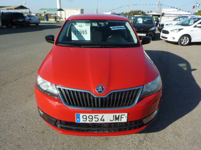 Skoda Rapid Spaceback in Red