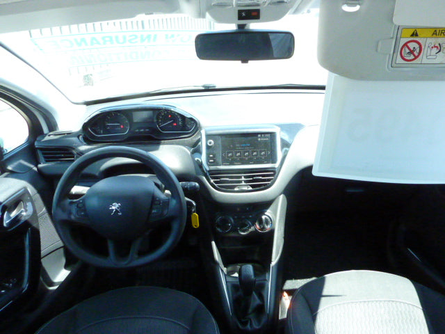 Pretty Young & Chic 2017 Peugeot 208 Seeks New Driver for Economical & Reliable Fun Motoring