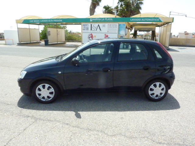 Low Cost Motoring with This Very Low KMs 2005 Opel Corsa 1.0i, 5 Door Practicality.