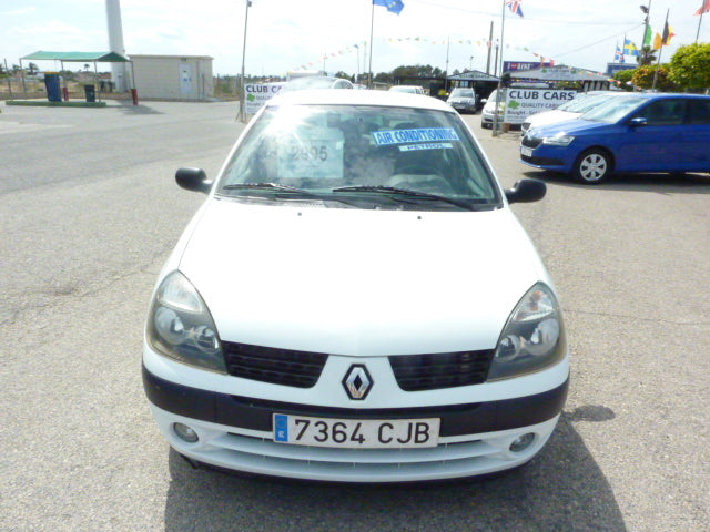 A Super Value & Economical to Run 2003 Renault Clio 1.2 Petrol.