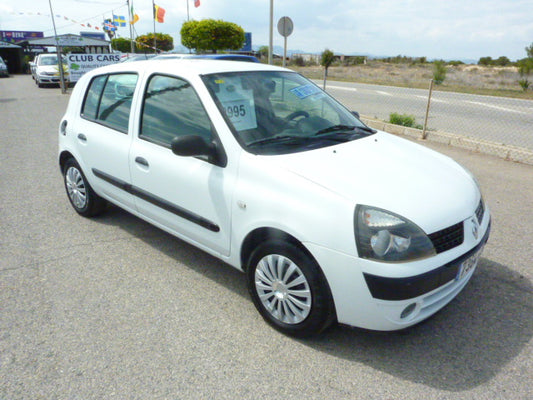 A Super Value & Economical to Run 2003 Renault Clio 1.2 Petrol.
